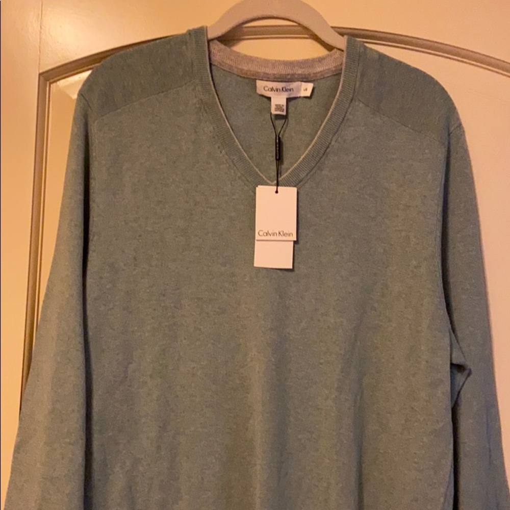 Calvin Klein Men’s sweater